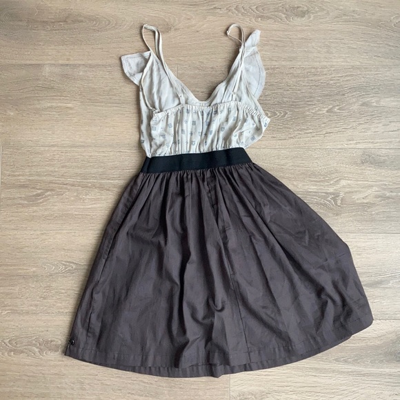 Gentle Fawn Ruffle Dress with Pattern - Picture 7 of 12